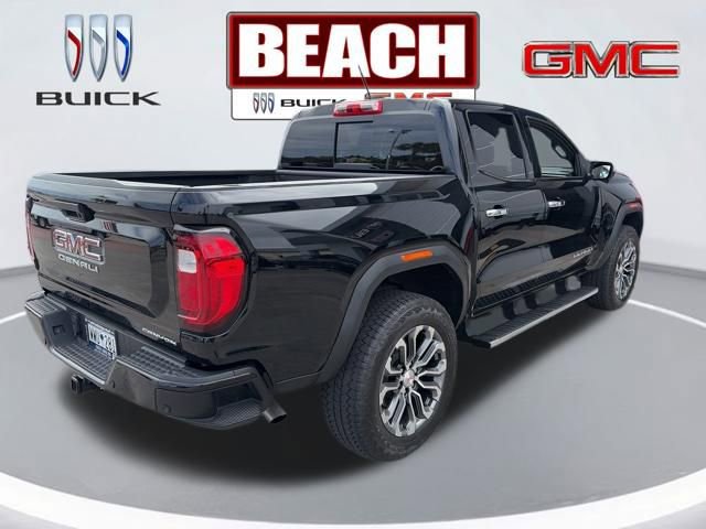 Used 2023 GMC Canyon Denali image 2