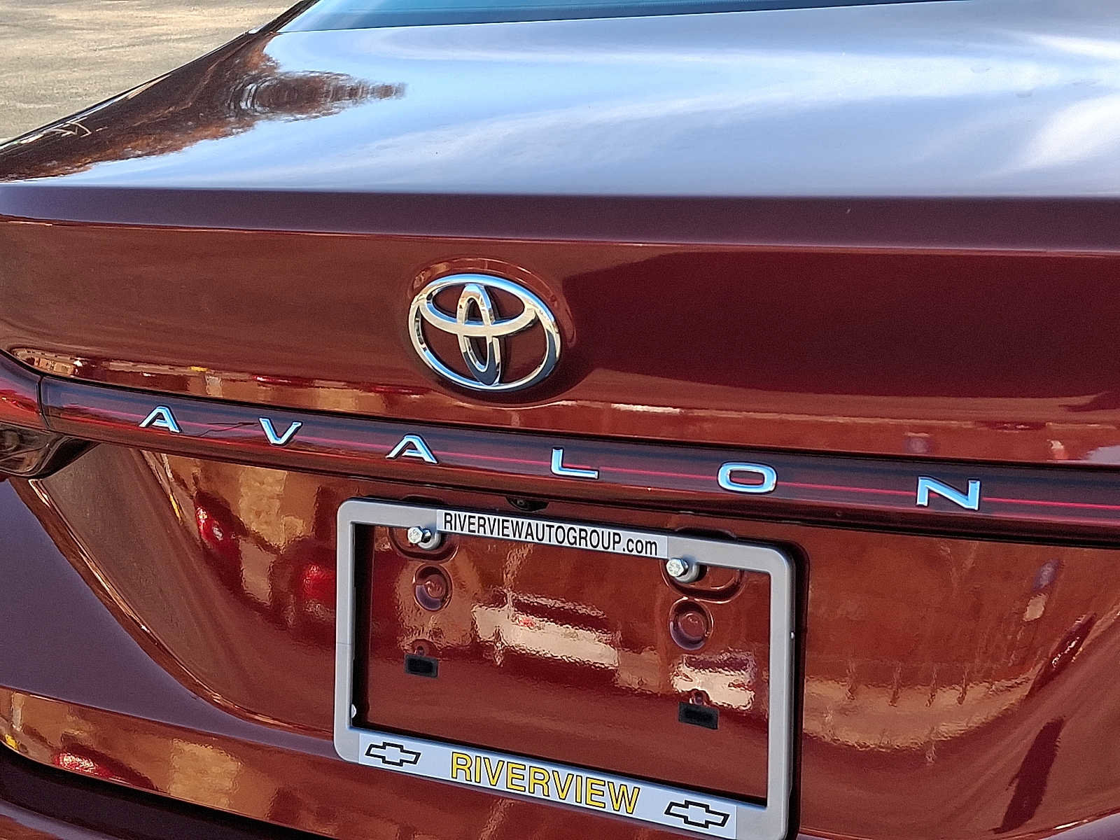 Used 2021 Toyota Avalon XLE w/ Moonroof Package image 30