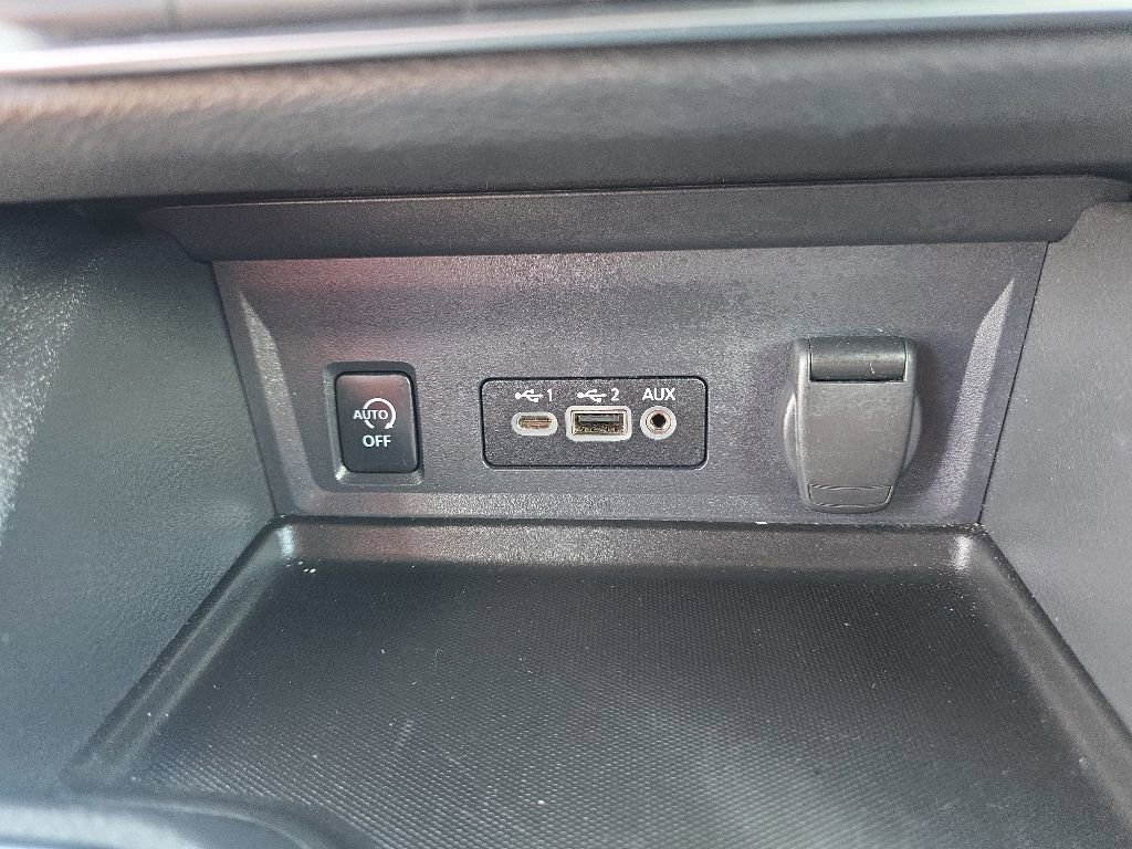 Used 2024 Nissan Sentra SV FWD image 21