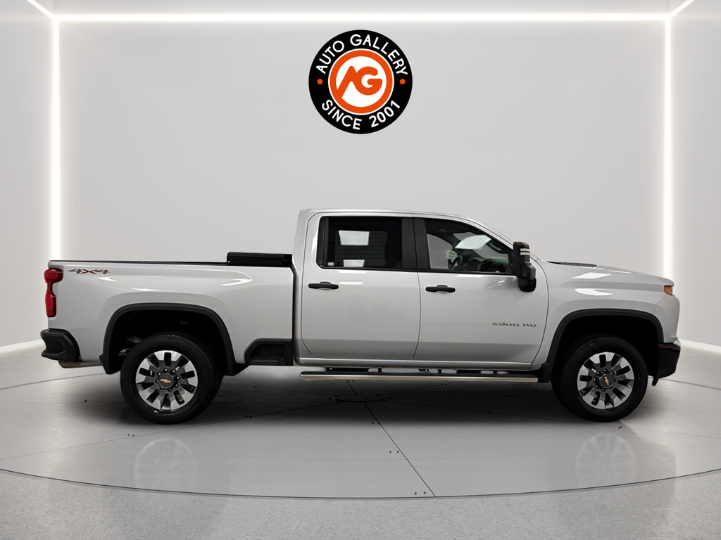 Used 2022 Chevrolet Silverado 2500 Custom w/ Custom Value Package AWD/4WD image 2
