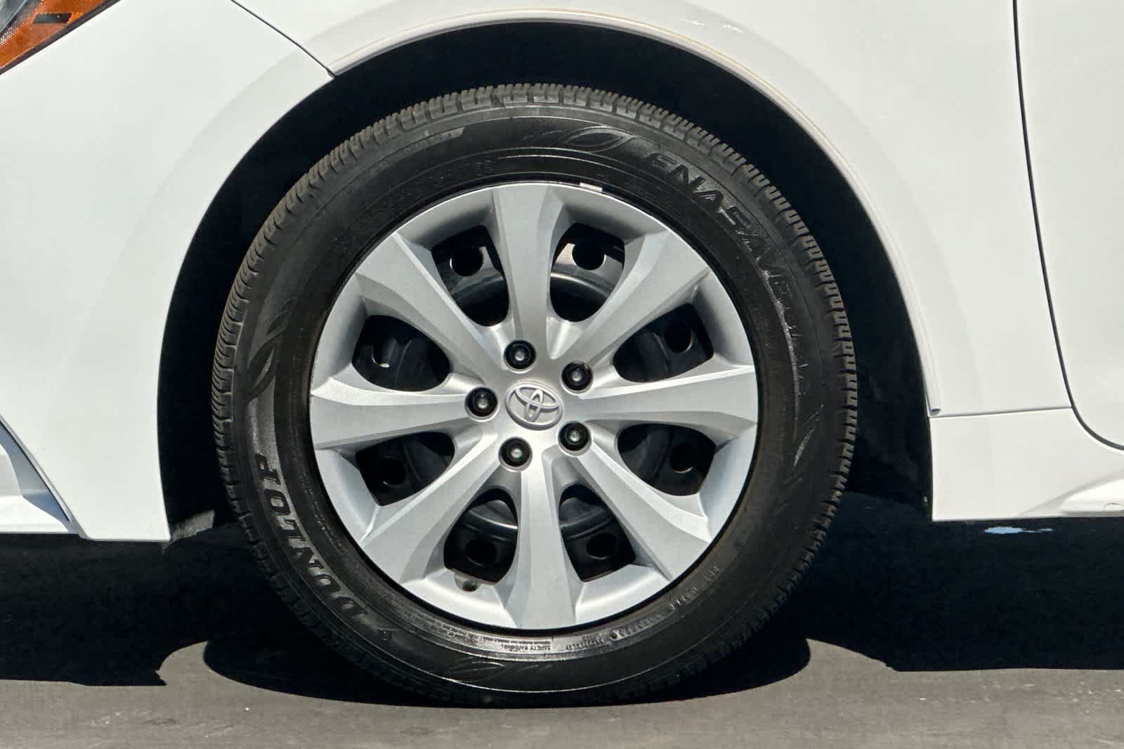 Used 2024 Toyota Corolla LE FWD image 25