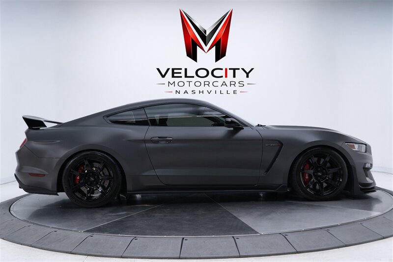 Used 2018 Ford Mustang Shelby GT350R w/ GT350R Equipment Group 920A RWD image 5
