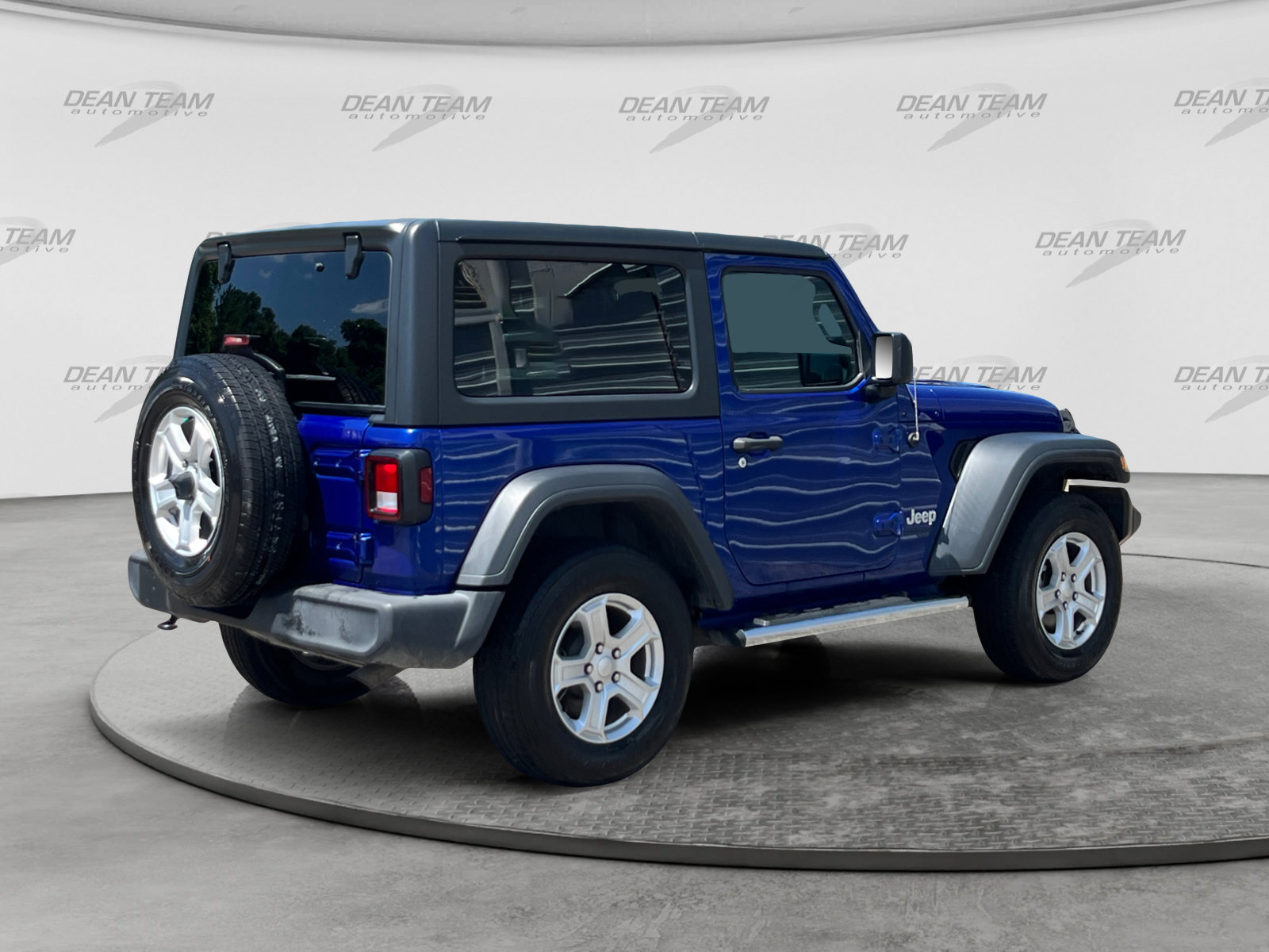 Used 2018 Jeep Wrangler Sport AWD/4WD image 7