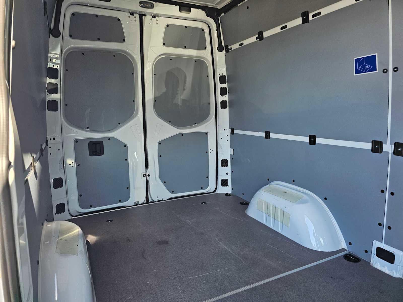 Used 2025 Mercedes-Benz Sprinter 2500 image 13