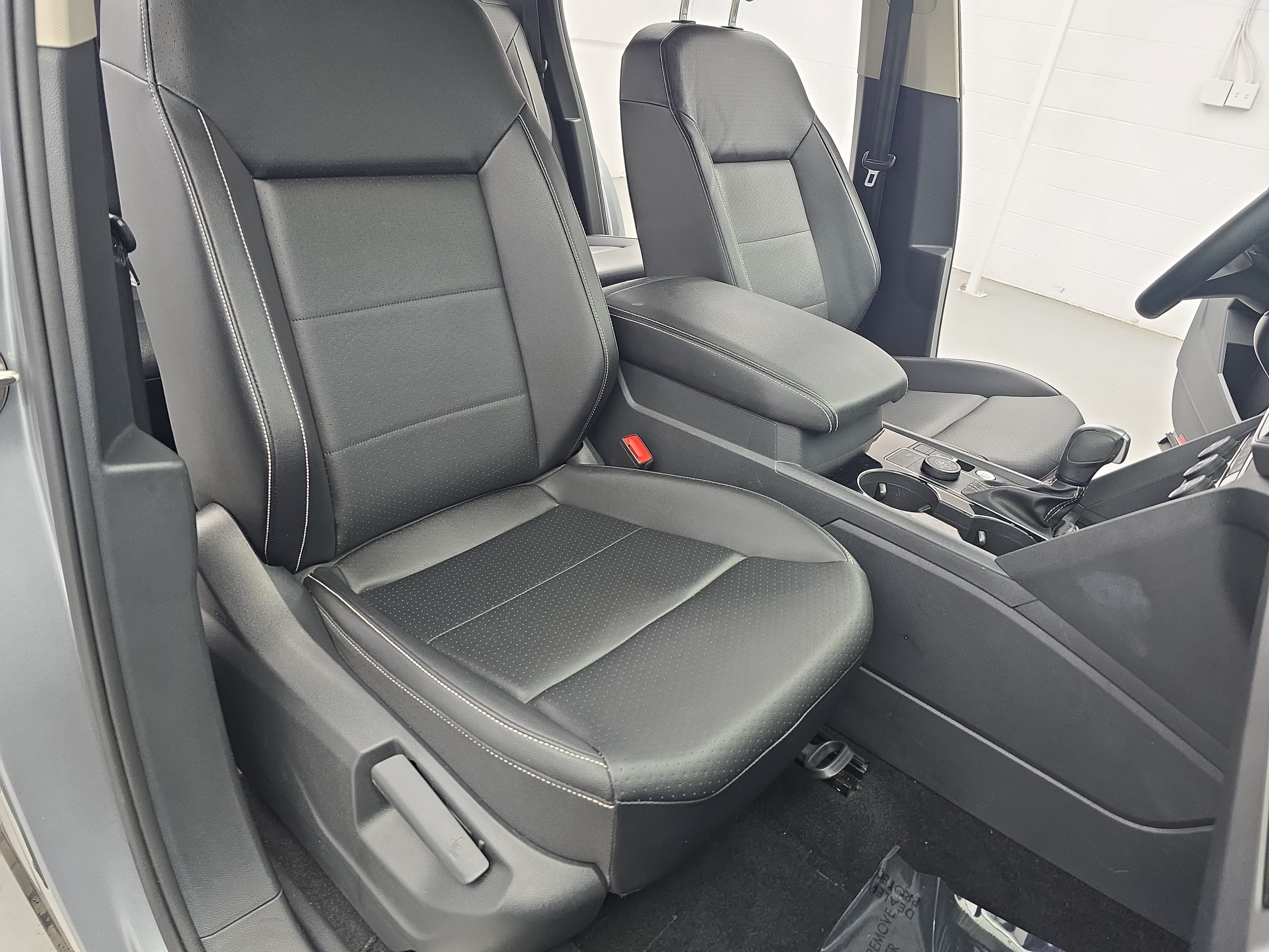 Certified 2023 Volkswagen Atlas SE w/ Panoramic Sunroof Package AWD/4WD image 10