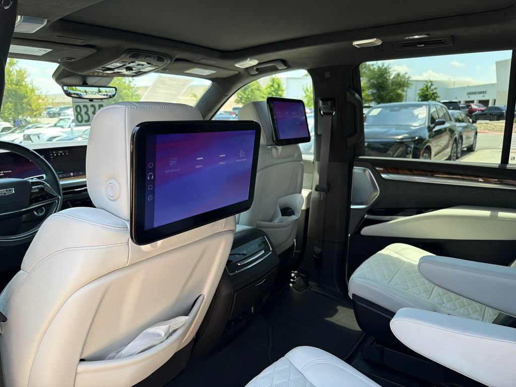 Certified 2025 Cadillac Escalade Sport Platinum AWD/4WD image 37