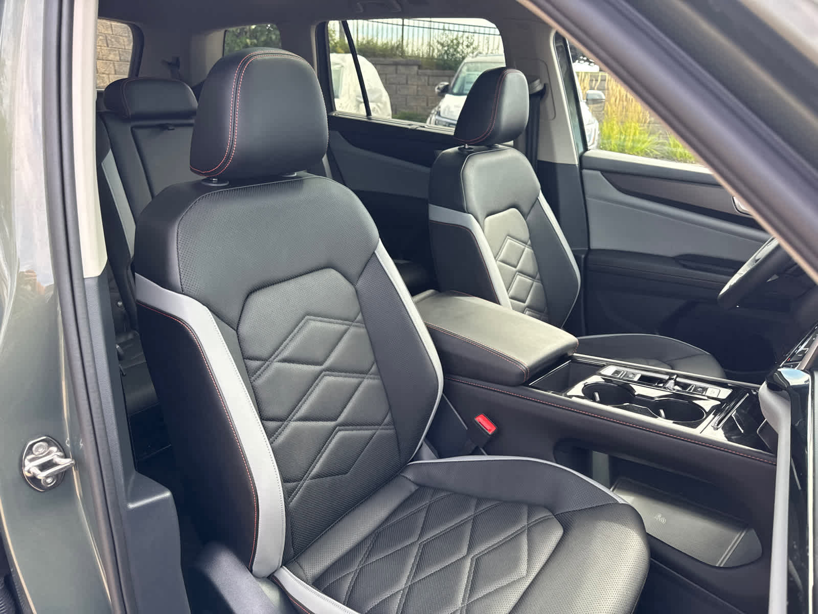Certified 2024 Volkswagen Atlas Peak Edition SE image 18