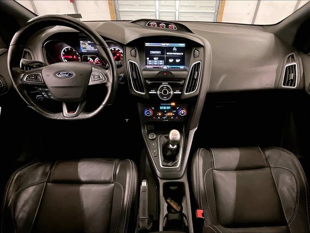 Used 2015 Ford Focus ST w/ Equipment Group 402A FWD image 14