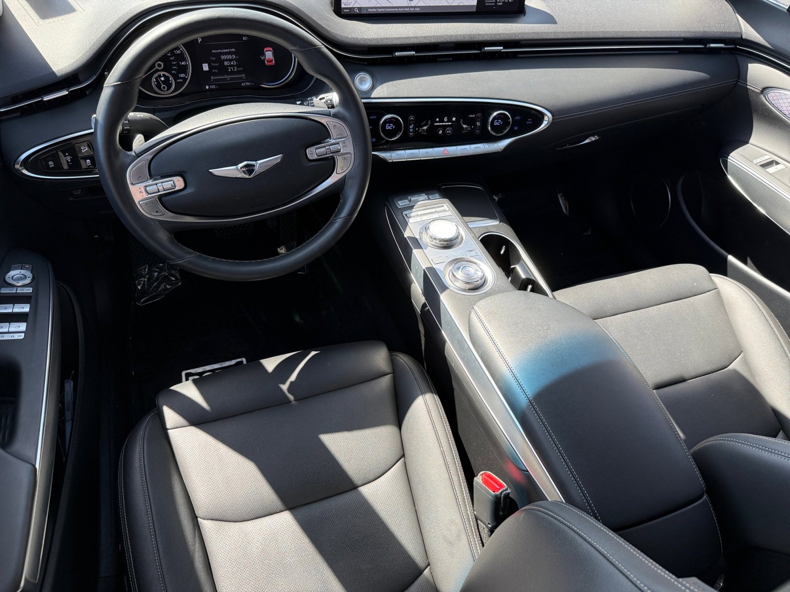 Used 2023 Genesis GV70 2.5T w/ Select Package image 15