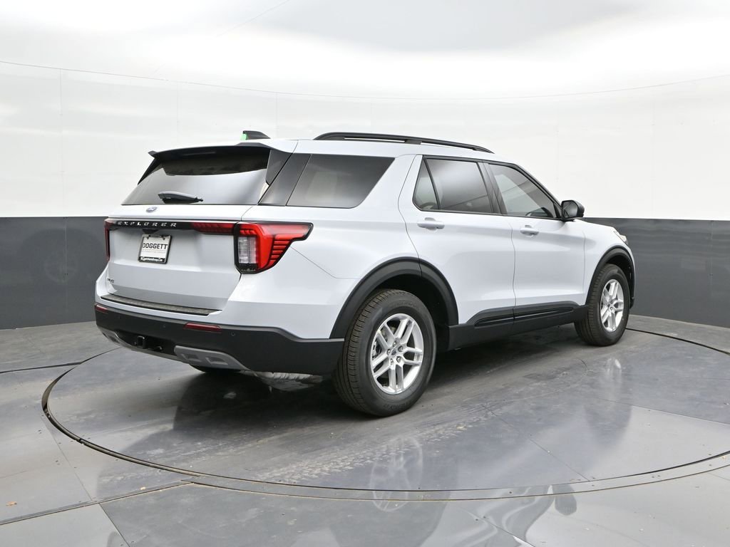 New 2026 Ford Explorer Active w/ Active Comfort Package image 11