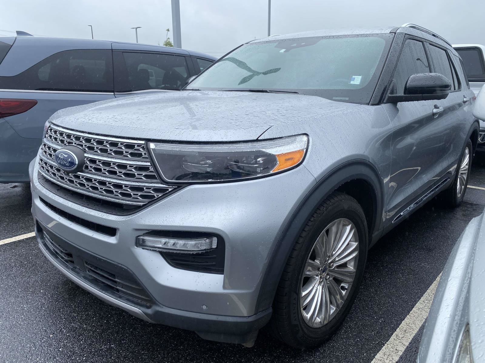 Used 2020 Ford Explorer Limited w/ Class III Trailer Tow Package RWD image 3