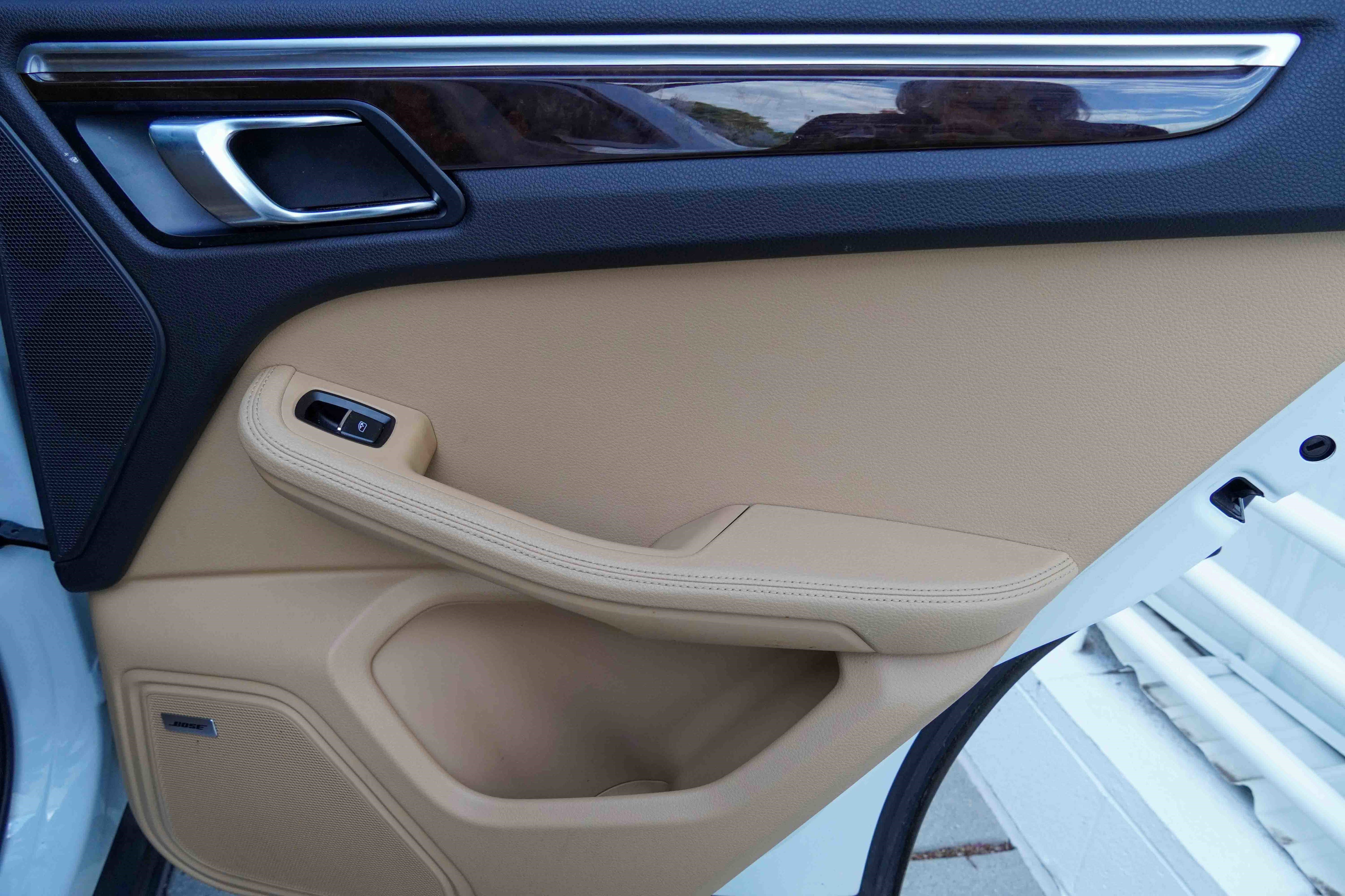 Used 2018 Porsche Macan Sport Edition image 31