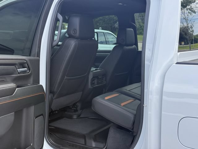 Used 2024 GMC Sierra 2500 AT4 w/ AT4 Premium Plus Package AWD/4WD image 30