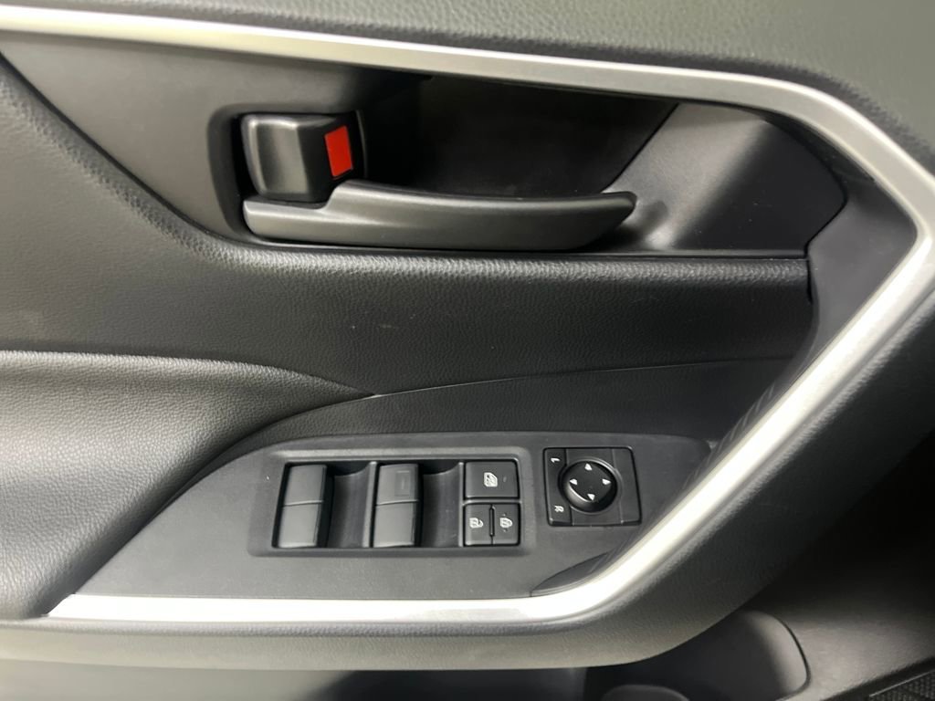 Used 2025 Toyota RAV4 LE image 52