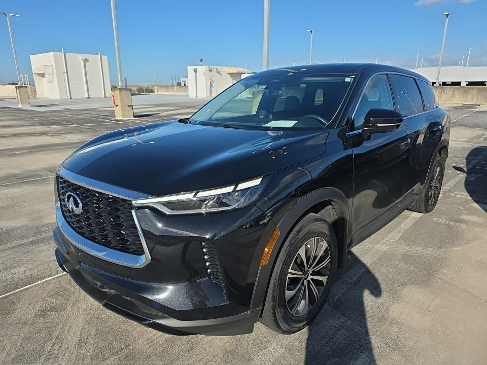 Certified 2023 INFINITI QX60 Pure image 2