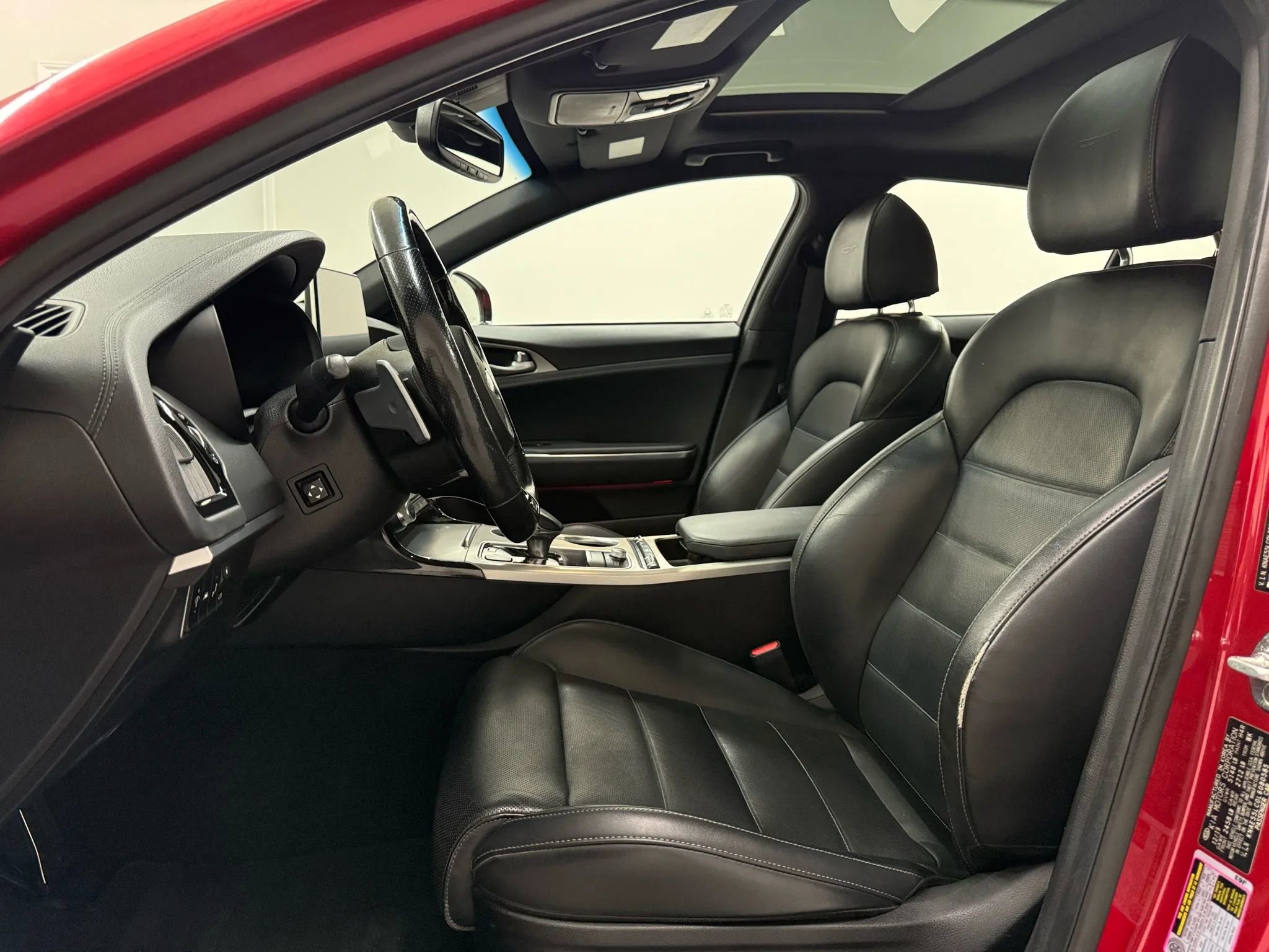 Used 2020 Kia Stinger GT2 image 11