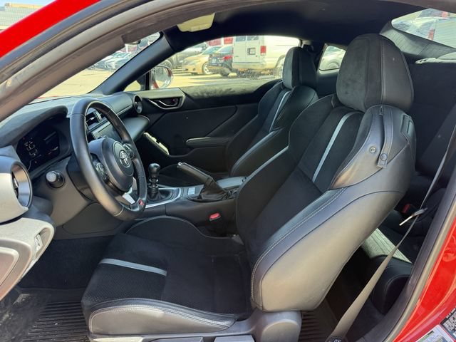 Used 2023 Toyota GR86 Premium w/ ALL Weather Mat Package (TMS) RWD image 23