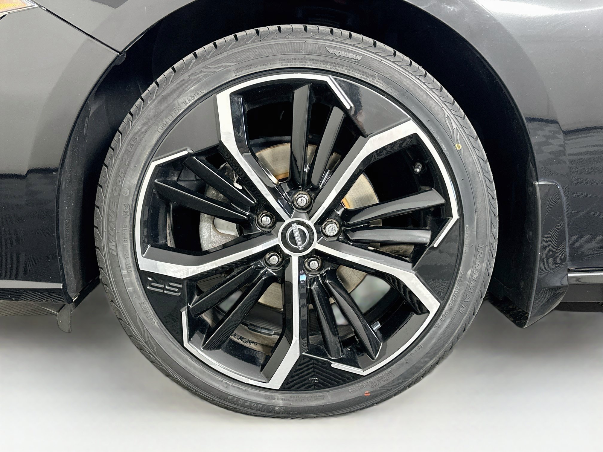 Used 2024 Nissan Altima 2.5 SR FWD image 11