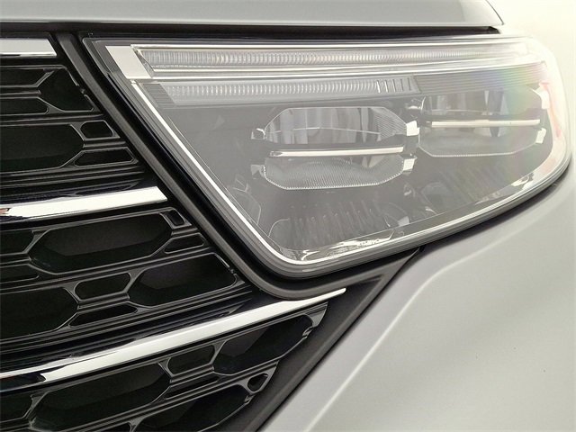 Used 2023 Ford Explorer XLT w/ Equipment Group 202A image 12