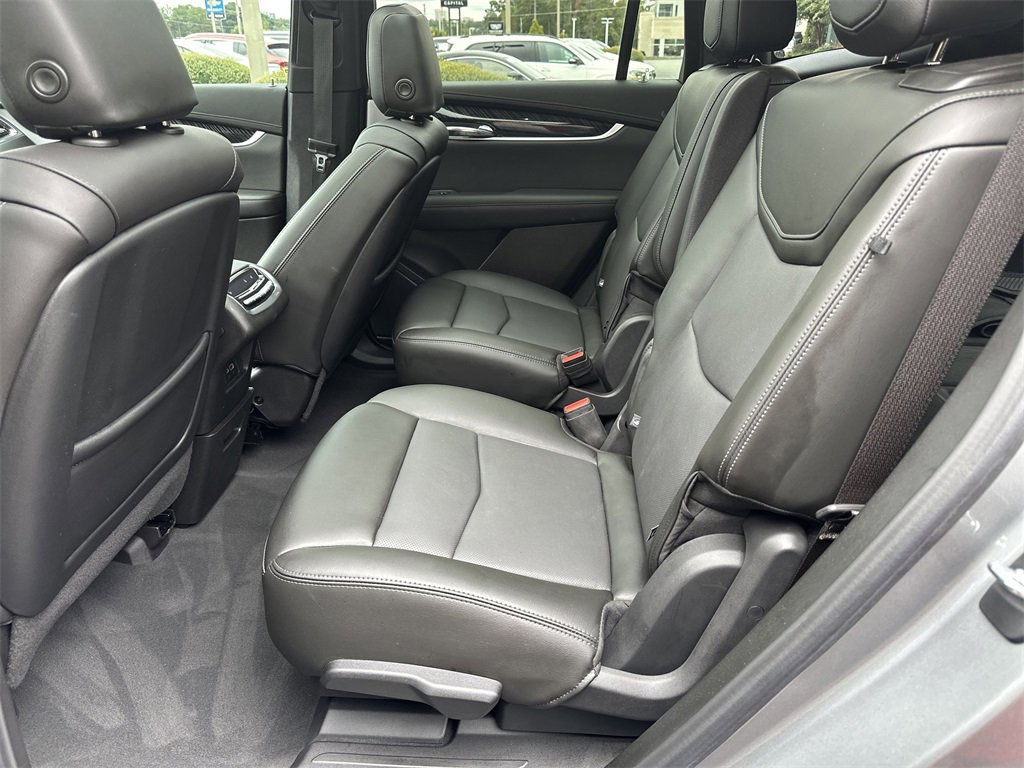 Used 2023 Cadillac XT6 Premium Luxury w/ Technology Package image 21