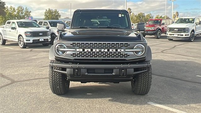 New 2025 Ford Bronco Badlands image 8