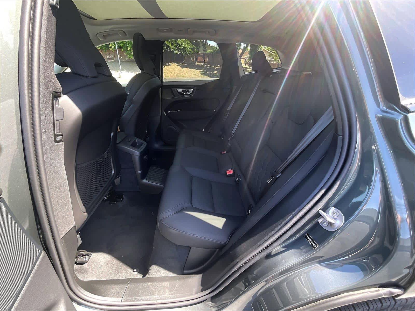 New 2026 Volvo XC60 T8 Plus w/ Climate Package AWD/4WD image 12