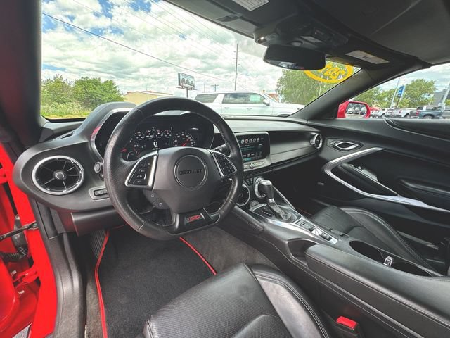 Used 2016 Chevrolet Camaro SS RWD image 10