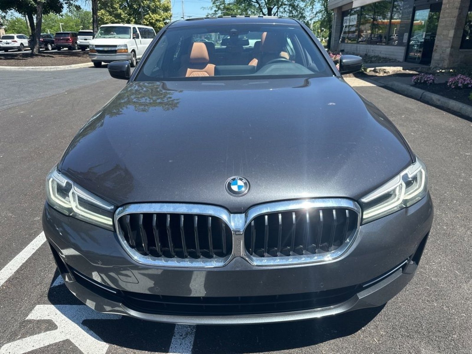 Used 2022 BMW 530i xDrive w/ Convenience Package AWD/4WD image 3