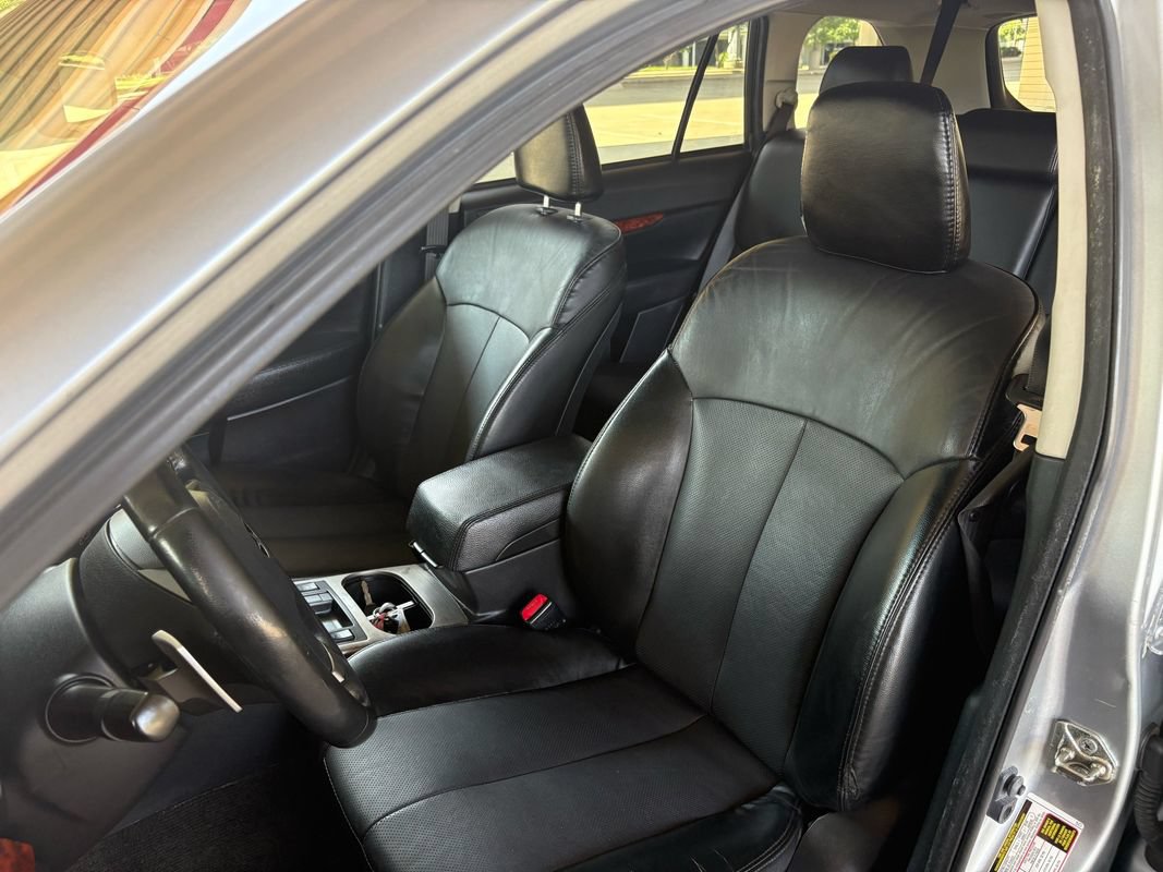 Used 2012 Subaru Outback 2.5i Limited AWD/4WD image 17
