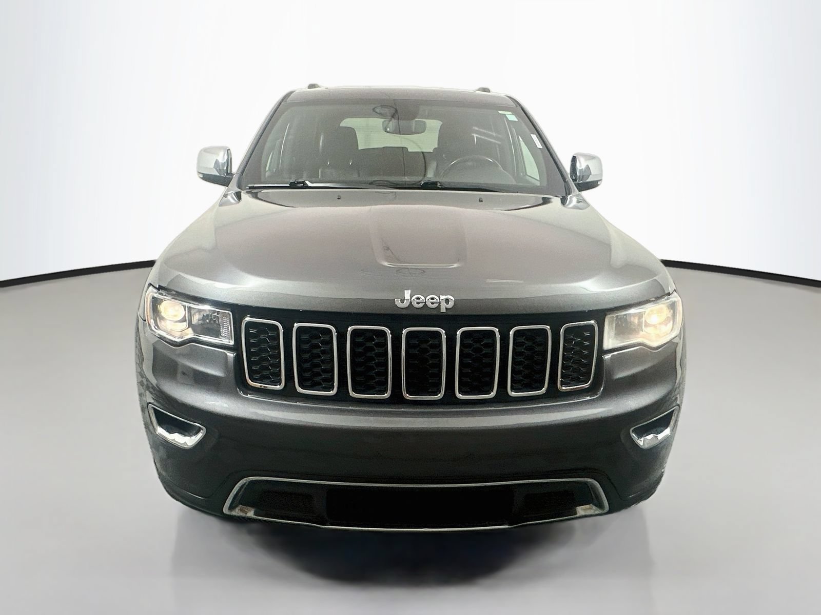 Used 2021 Jeep Grand Cherokee Limited AWD/4WD image 2