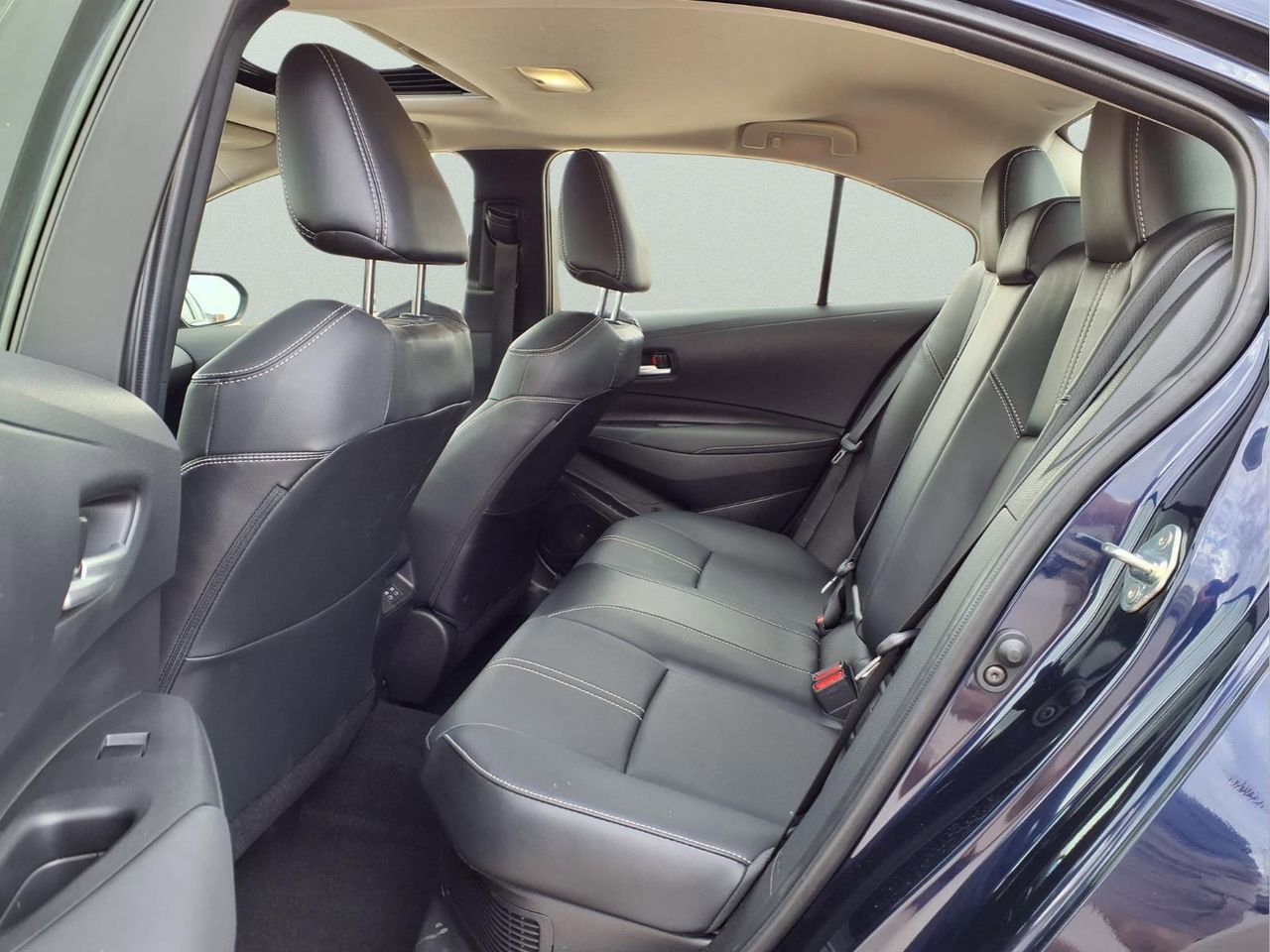 Used 2025 Toyota Corolla XLE image 10