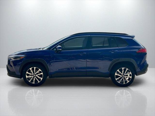 Certified 2022 Toyota Corolla Cross XLE w/ Convenience Package FWD image 8