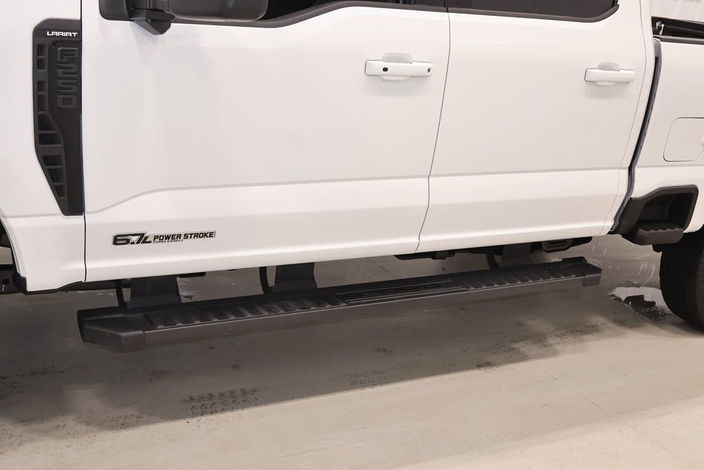 New 2026 Ford F250 Lariat w/ Black Appearance Package image 43