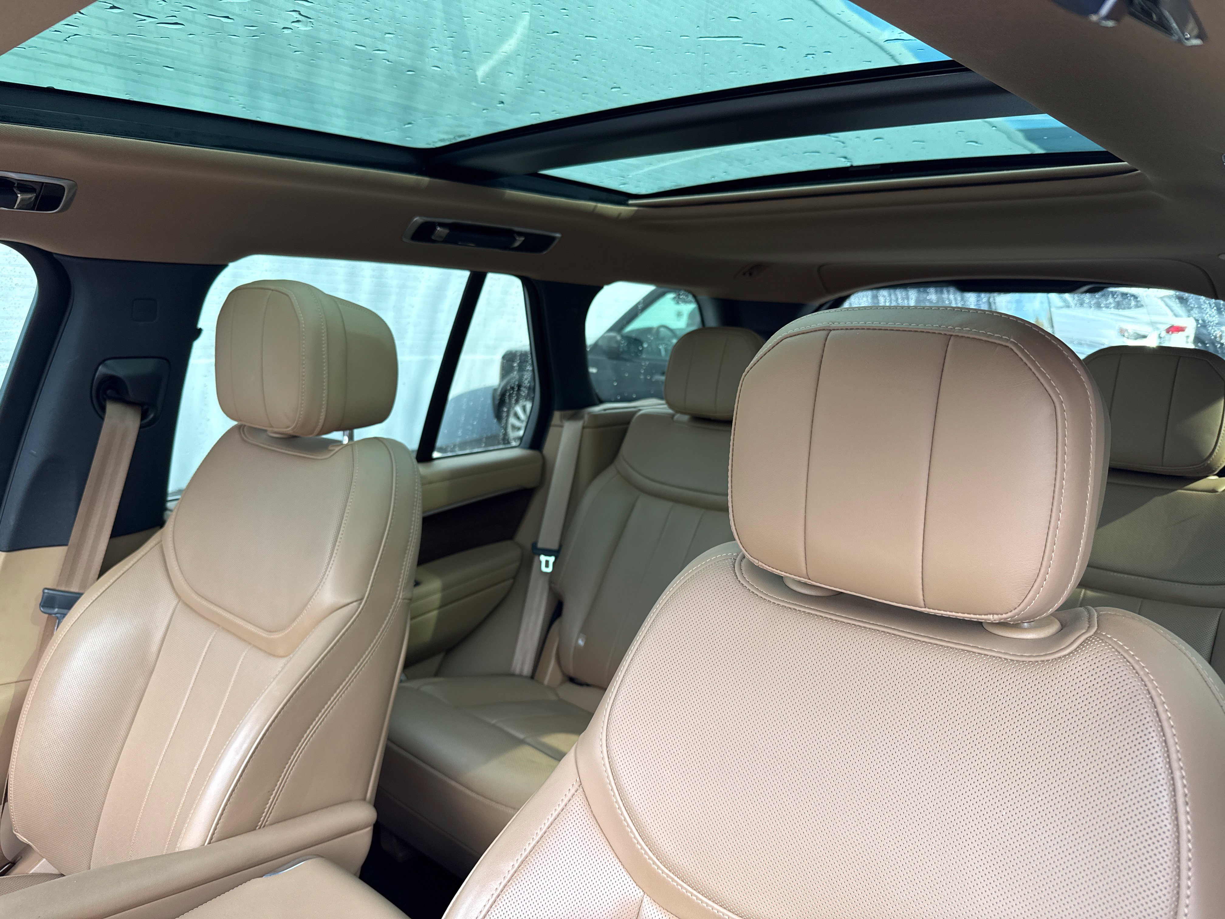 Used 2023 Land Rover Range Rover SE AWD/4WD image 7