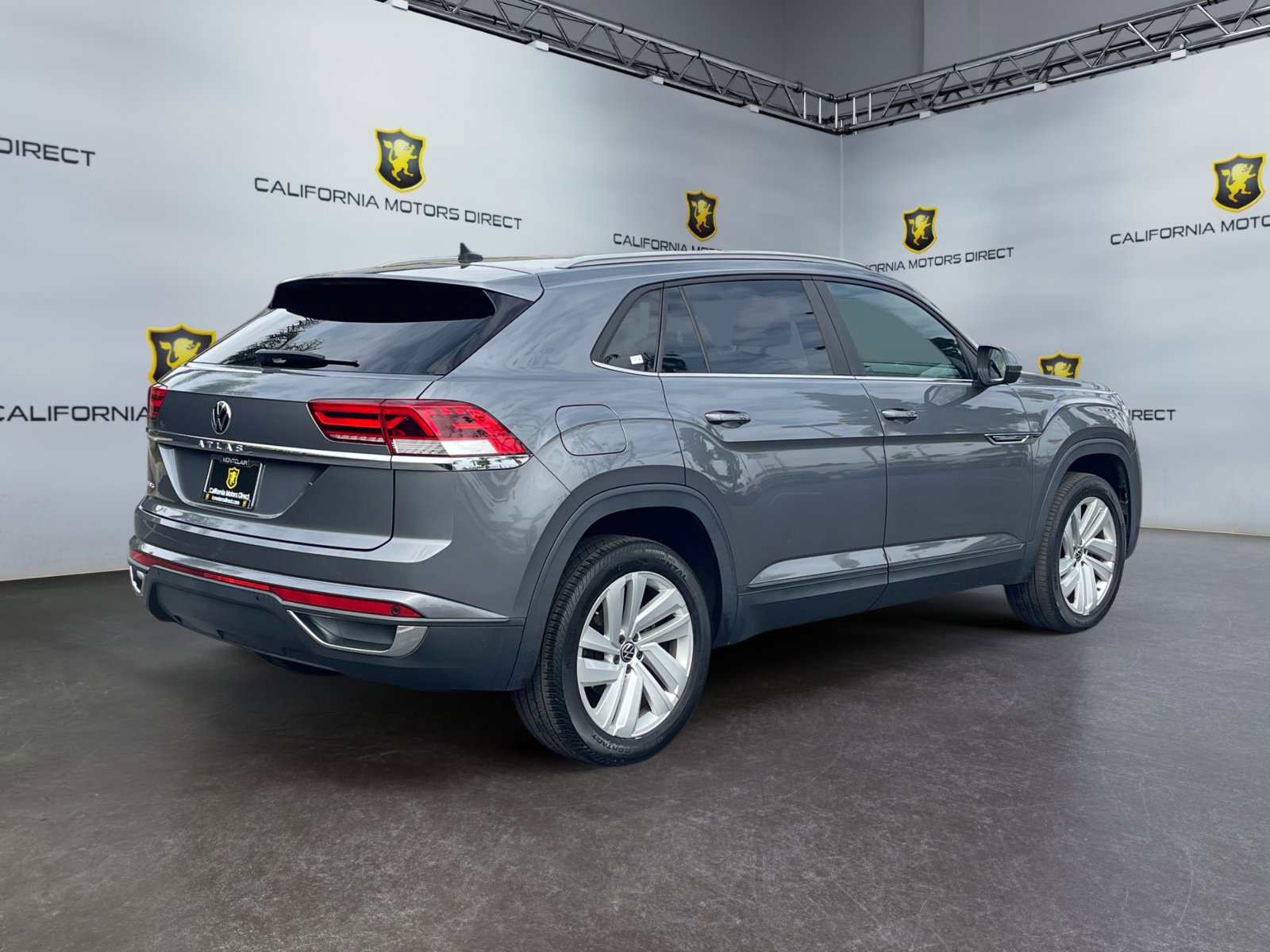 Used 2021 Volkswagen Atlas Cross Sport SE w/ Panoramic Sunroof Package image 5