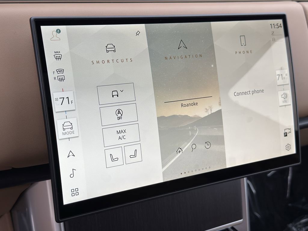 New 2025 Land Rover Range Rover SE image 22