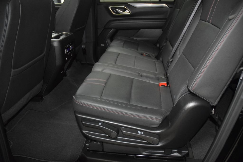 Used 2024 Chevrolet Suburban RST w/ Luxury Package AWD/4WD image 42
