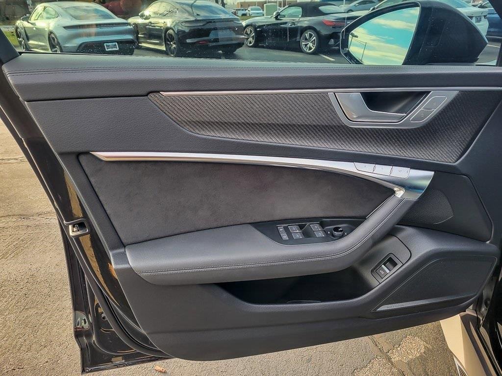 Used 2023 Audi RS 6 w/ Carbon Optic Package image 18