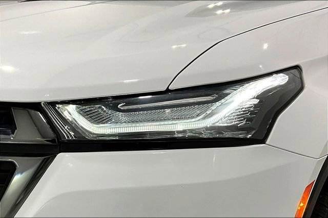 Used 2022 Chevrolet Traverse LT w/ Midnight/Sport Edition image 34