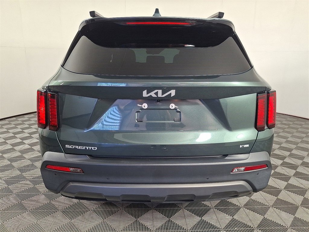Used 2023 Kia Sorento S w/ Panoramic Sunroof Package image 9