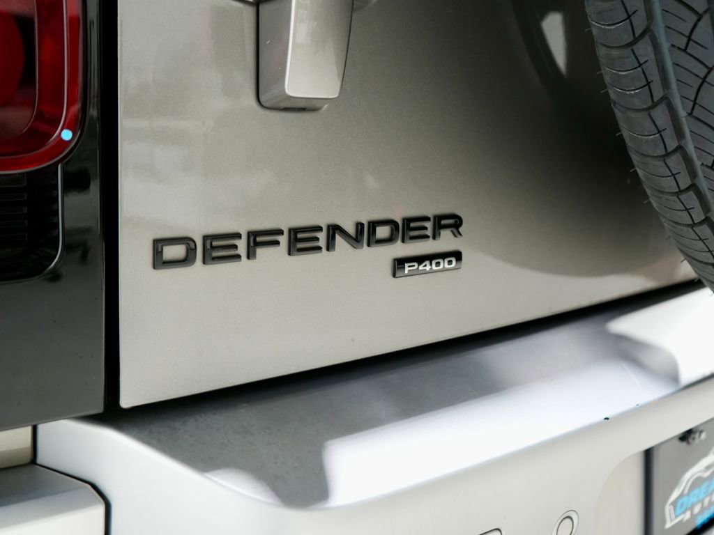 Used 2021 Land Rover Defender 110 SE image 37