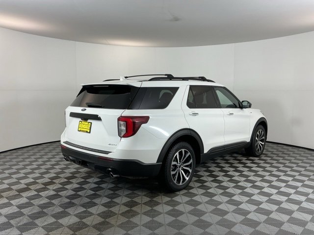 Used 2024 Ford Explorer ST-Line w/ Class IV Trailer Tow Package image 5