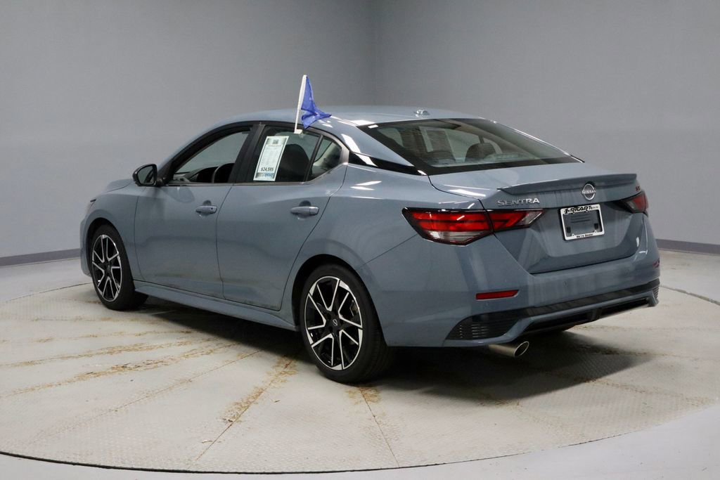 Certified 2025 Nissan Sentra SR w/ SR Premium Package image 8