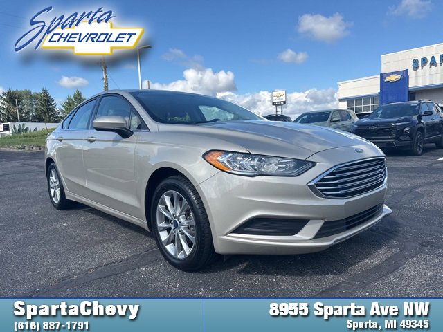 Used 2017 Ford Fusion SE w/ Fusion SE Technology Package