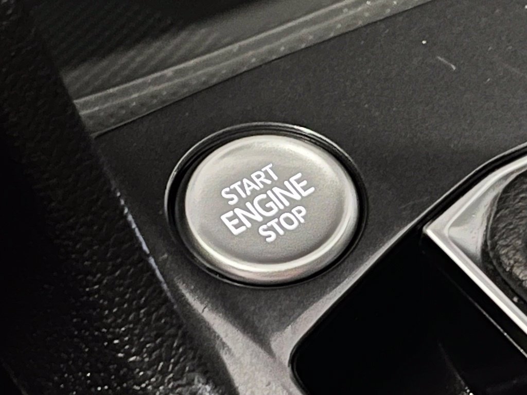 Used 2024 Volkswagen Tiguan SE R-Line AWD/4WD image 17