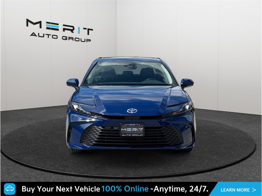 Used 2025 Toyota Camry LE w/ Convenience Package FWD image 3