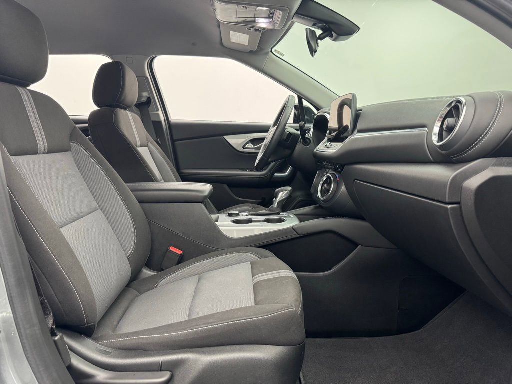 Used 2024 Chevrolet Blazer LT w/ Midnight/Sport Edition image 32