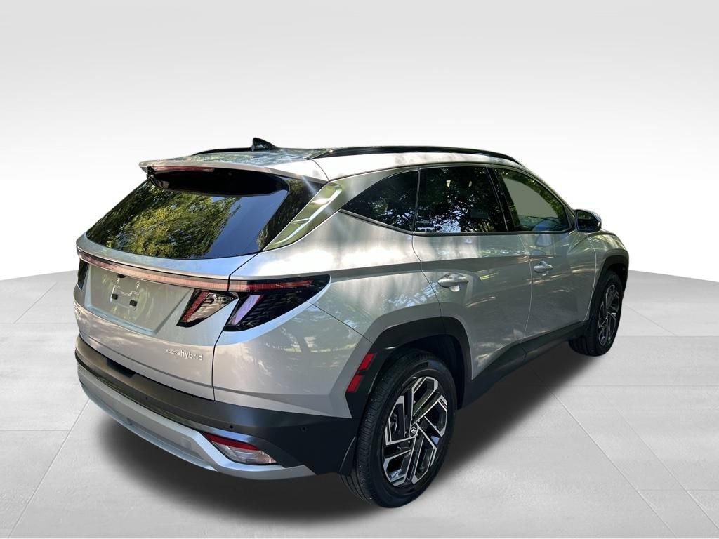 Used 2025 Hyundai Tucson Limited AWD/4WD image 5