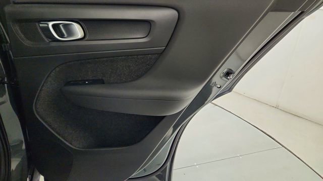 New 2026 Volvo EX40 Plus RWD image 32