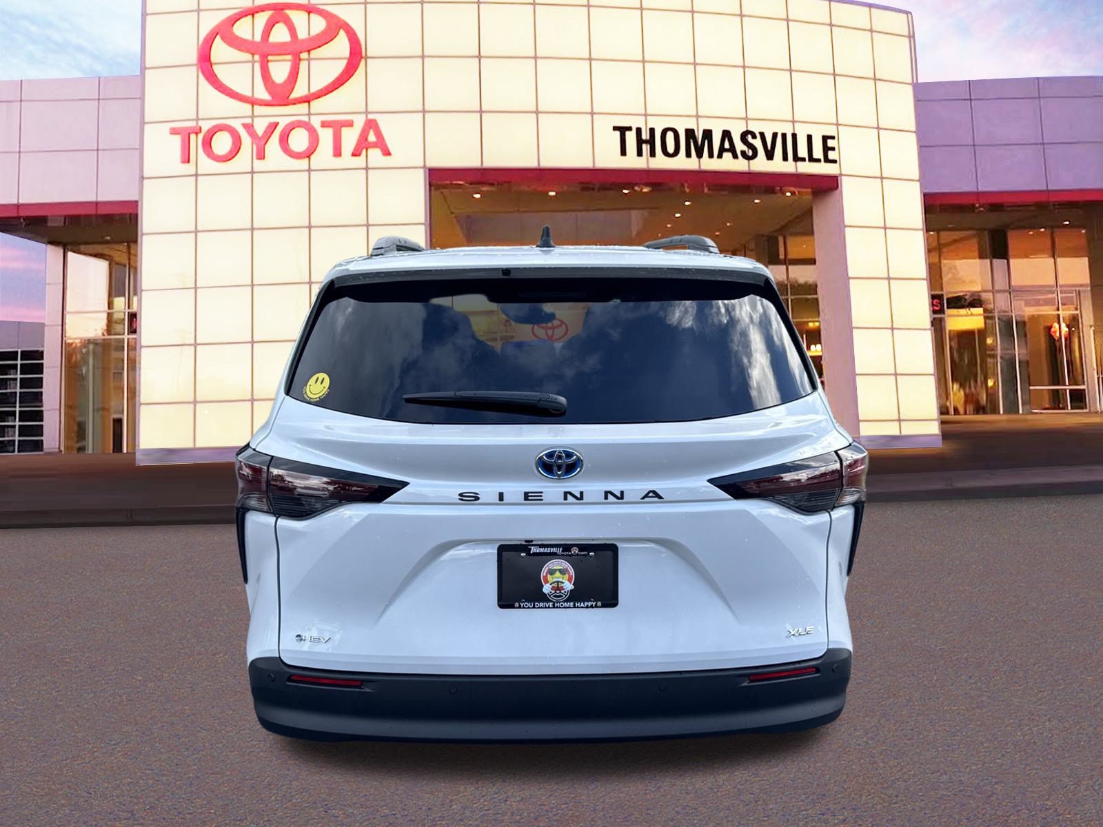 New 2025 Toyota Sienna XLE FWD image 6